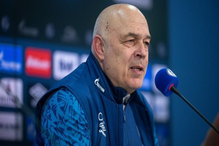 مصدر ليلا كورة: جروس يرحب بتدريب الزمالك.. والشرط الجزائي أفسد مفاوضات ميكالي