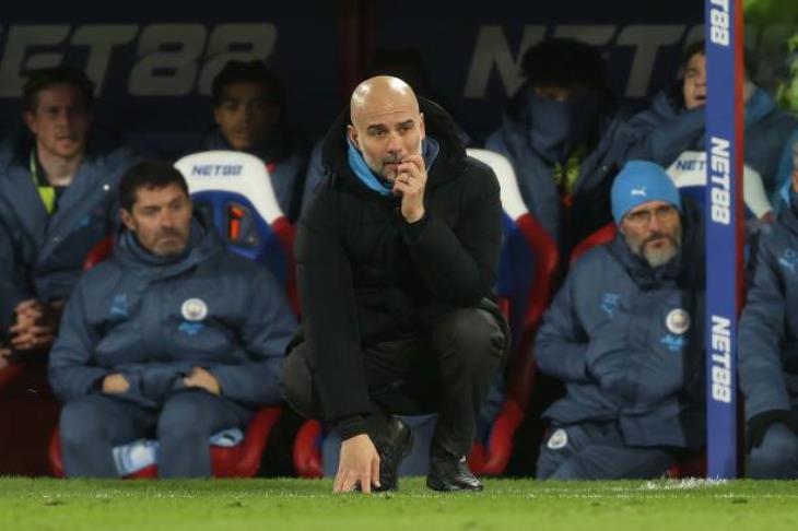 مدافع يونايتد السابق: لم أر فريق جوارديولا بهذا السوء من قبل.. هم تحت ضغط حقيقي