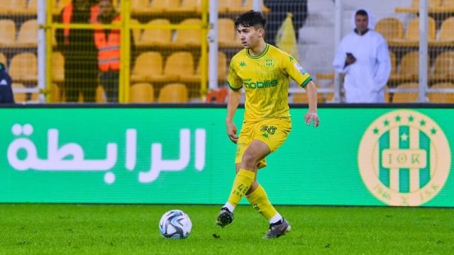 خاص | نجم شبيبة القبائل لحلو أخريب مطلوب للاحتراف في أوروبا