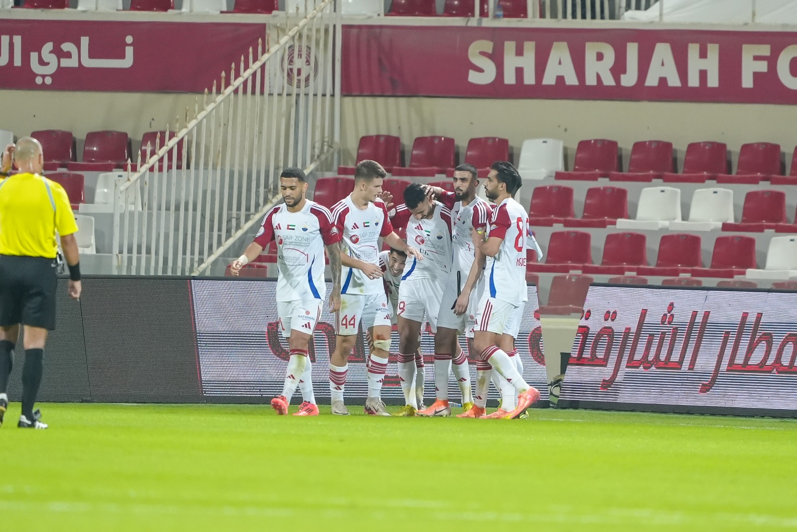 نتيجة مباراة الشارقة ضد الوحدة – الملك يهزم العنابي ويحلق بعيدًا بقمة الدوري الإماراتي