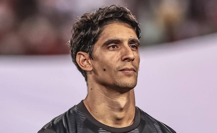 ماذا يفعل ياسين بونو خلال توقف الدوري السعودي بسبب خليجي 26؟