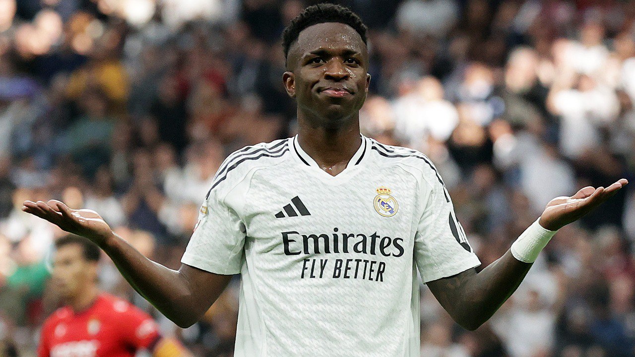 حركة غير أخلاقية.. فينيسيوس جونيور جاني أم مجني عليه؟