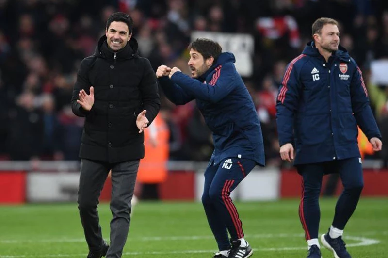 "بعد استهداف مايكل أوليفر".. أرتيتا يدعو إلى التصدي للإساءات ضد الحكام