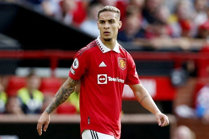 استقر على الوجهة المقبلة.. تقارير: أنتوني يخوض مباراته الأخيرة مع مانشستر يونايتد