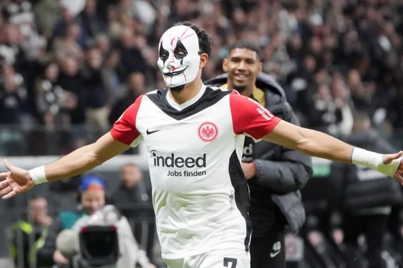 مرموش في خطة جوارديولا.. "ضائع على الخط" أم هداف مع هالاند؟