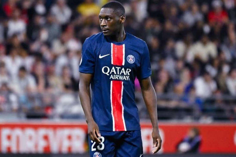 تقرير: مانشستر يونايتد يستهدف كولو مواني