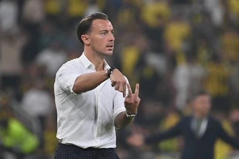 بيان رسمي.. الأهلي السعودي يجدد الثقة في المدرب الألماني يايسله