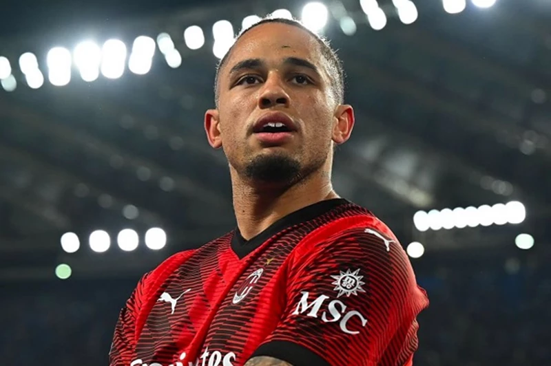 بسبب الفحص الطبي.. فشل انتقال أوكافور لاعب ميلان إلى لايبزيج