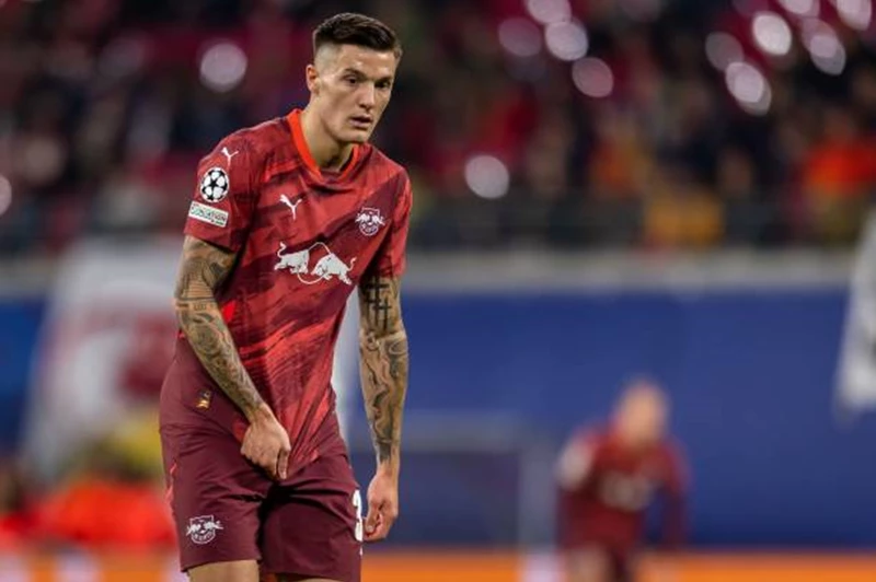 مدرب لايبزيج: لن أسمح بانتقال سيسكو إلى أرسنال