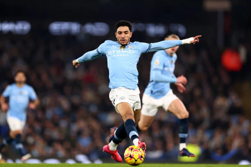 صباحك أوروبي.. انتظار أرنولد.. بقاء ديبالا.. والظهور الأول لمرموش مع مانشستر سيتي