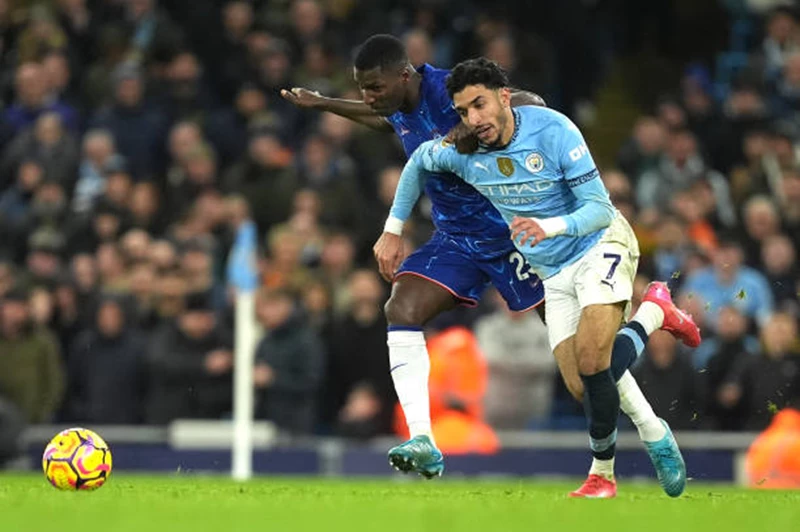 "سعيد بالبداية الرائعة".. عمر مرموش يعلق على ظهوره الأول مع مانشستر سيتي