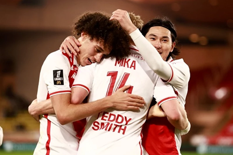 موناكو يفوز بشق الأنفس على رين في الدوري الفرنسي