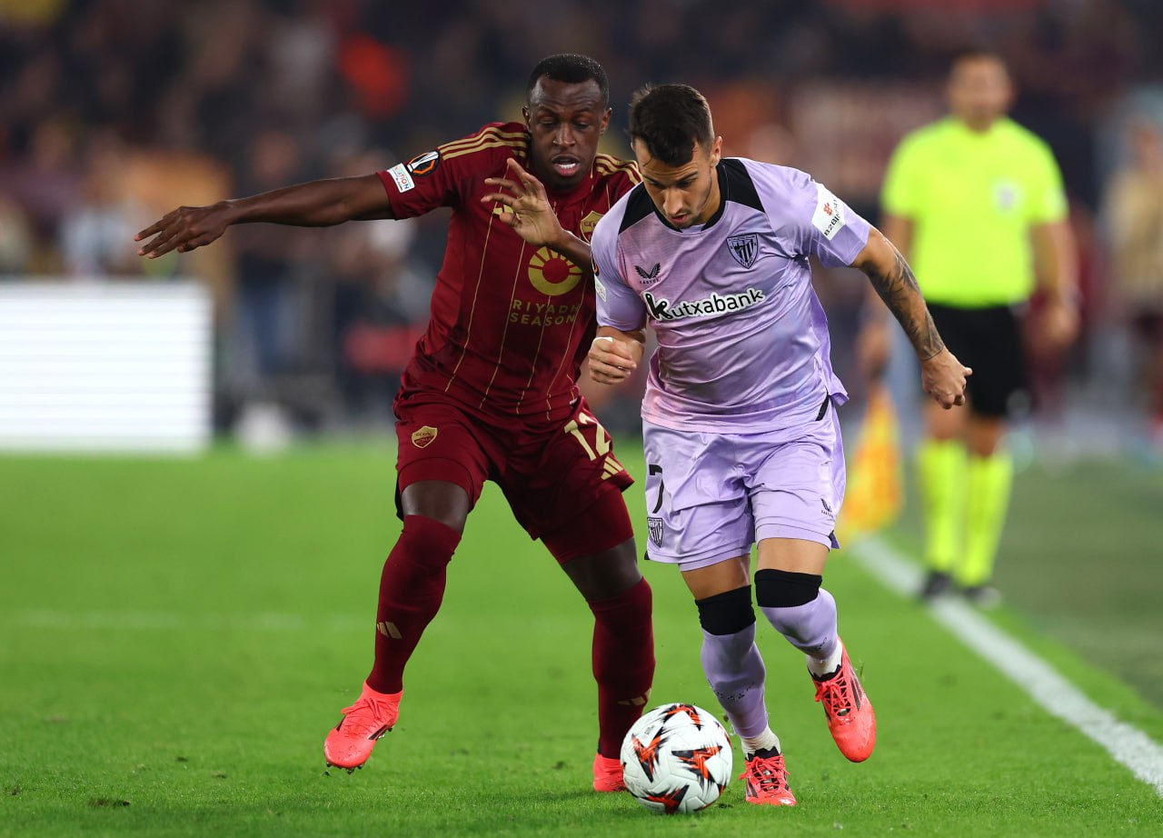 سعود عبد الحميد يتحول من لاعب إلى مشجع في الكورفا سود