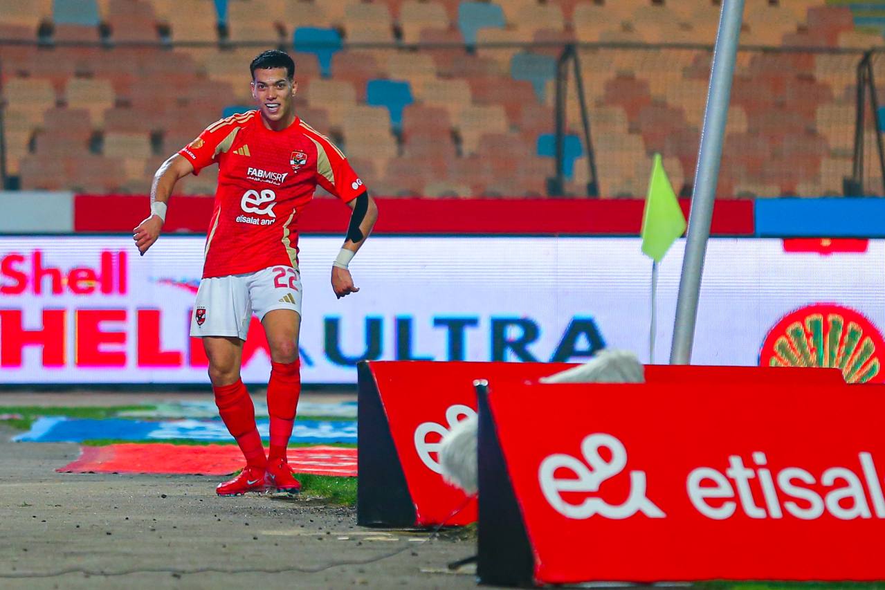 ماكينة أهداف.. إمام عاشور يسرق الأضواء مع الأهلي