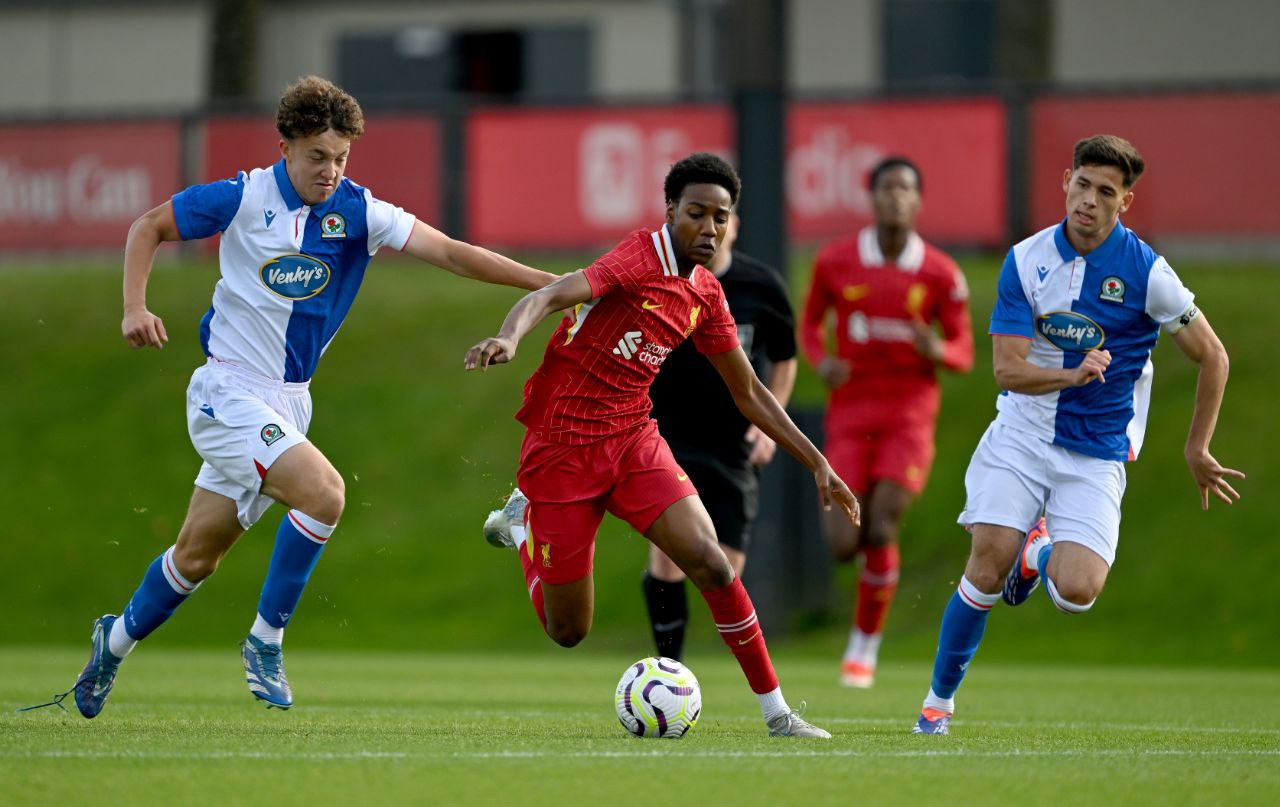 من هو ألفين أيمن صفقة ليفربول الجديدة؟