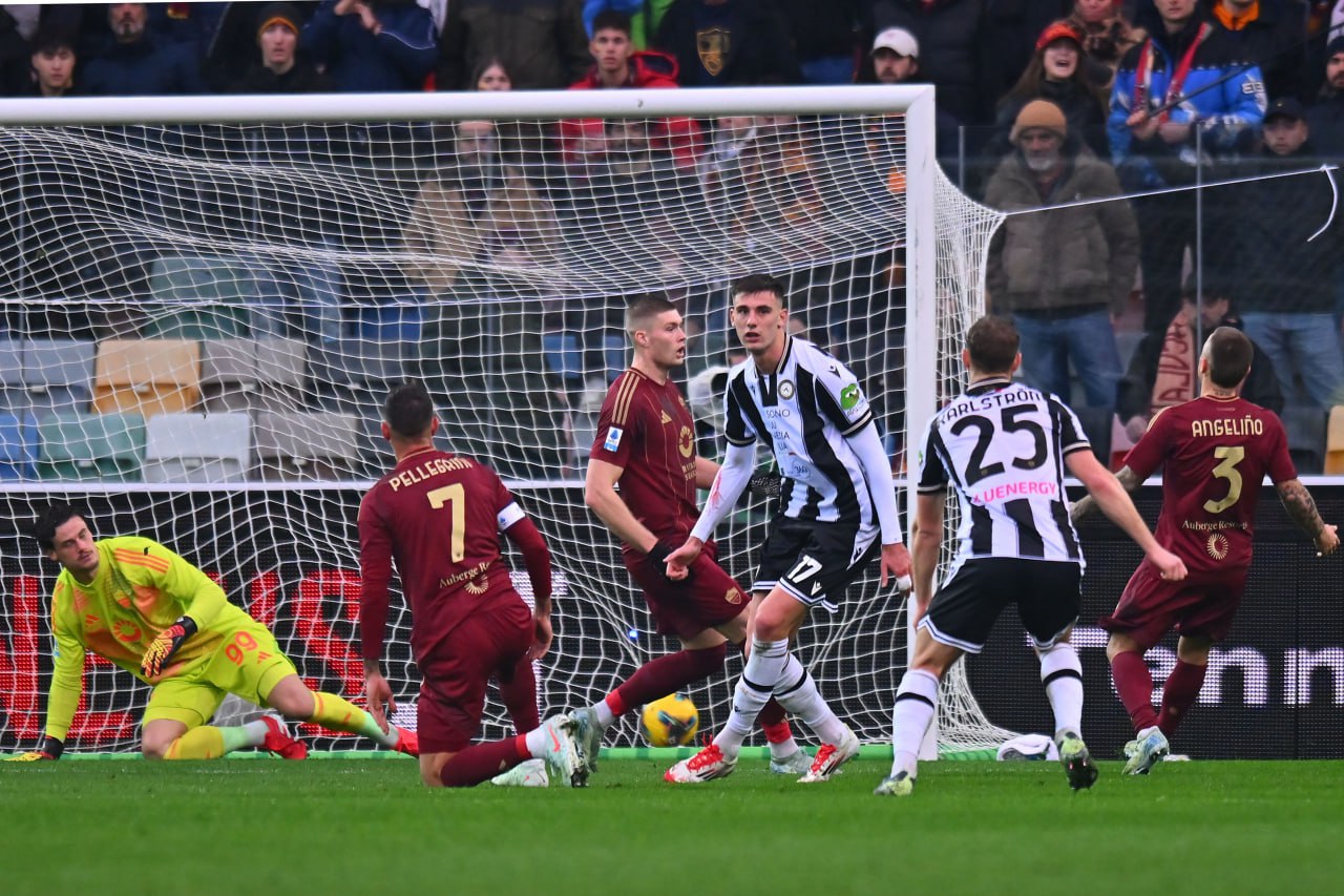 نتيجة مباراة روما ضد أودينيزي في الدوري الإيطالي.. الذئاب يقلبون الطاولة