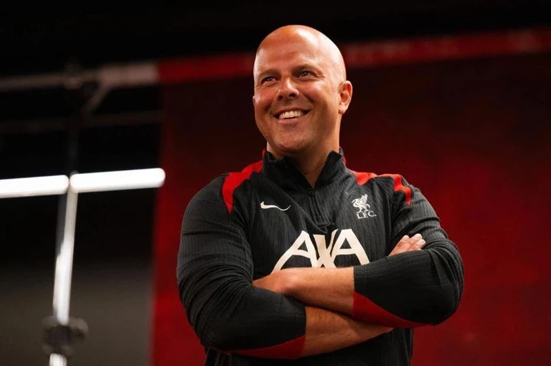 تقارير: ليفربول يدرس خيارات جديدة لتعزيز خط الوسط في الصيف