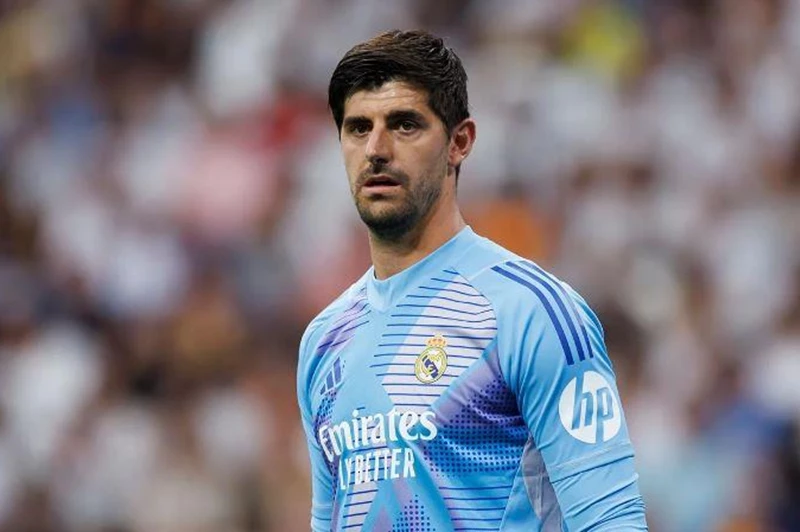 كورتوا يعترف: أنا مشجع لمانشستر يونايتد.. ودي خيا منعني من الانتقال إليه