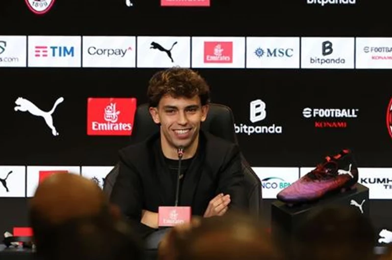 فيليكس: أريد الاستمرار في ميلان.. ولم أتوقع استقبالي بهذا الشكل من الجماهير