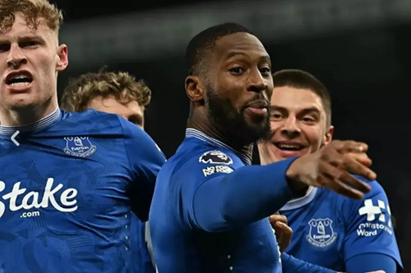 خامس أسرع هدف.. إيفرتون يباغت ليفربول في ديربي ميرسيسايد