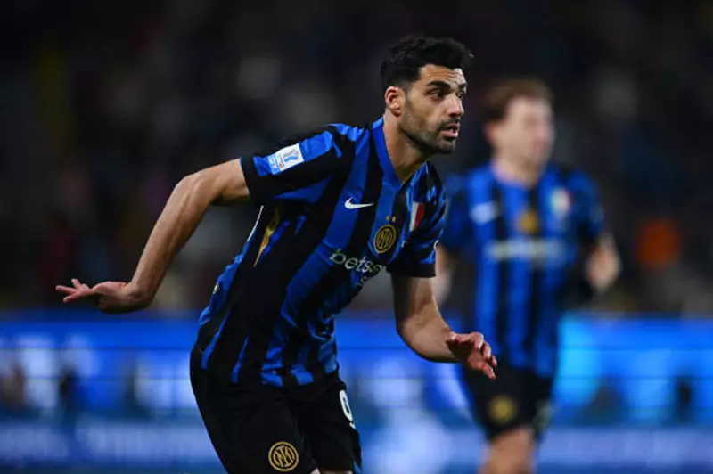 أبرزهم طارمي.. تقارير: إنتر يخطط لبيع 3 مهاجمين