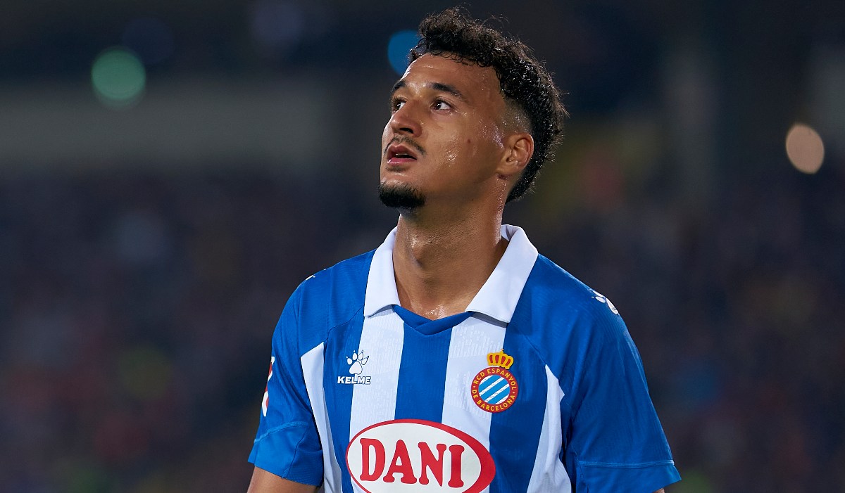 عمر الهلالي يرد على اهتمام مانشستر سيتي بالتعاقد معه