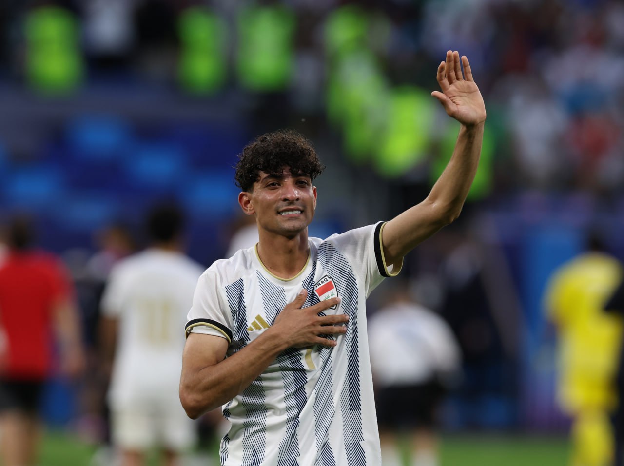 علي جاسم يلفت الأنظار في هولندا.. ومدرب ألمير سيتي يتغنى بموهبته