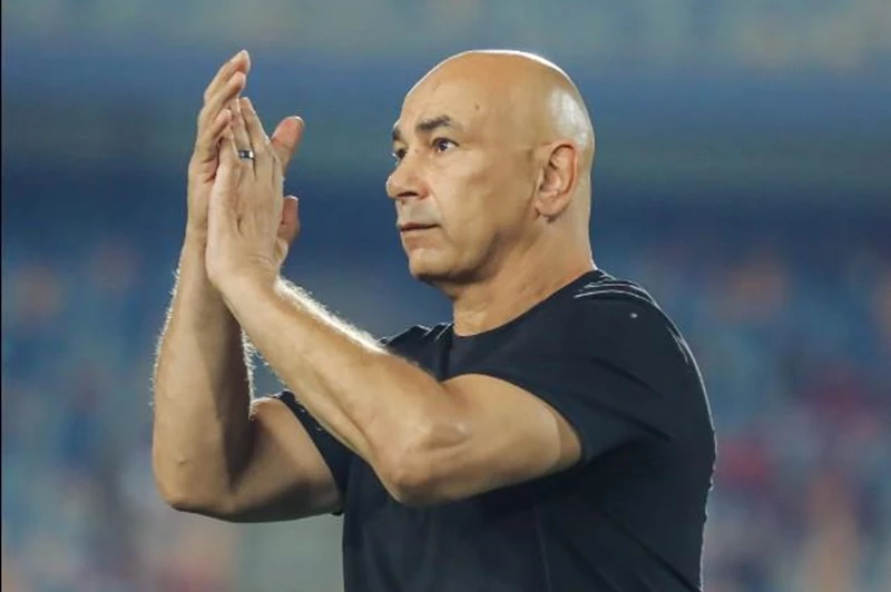 ملف يلا كورة.. تصريحات حسام حسن.. غضب الزمالك.. وحظر إعلامي في الأهلي