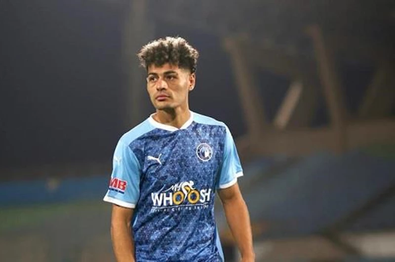 رئيس الإسماعيلي: الأهلي الليبي تراجع عن ضم عبد الرحمن مجدي.. وتامر مصطفى الأنسب