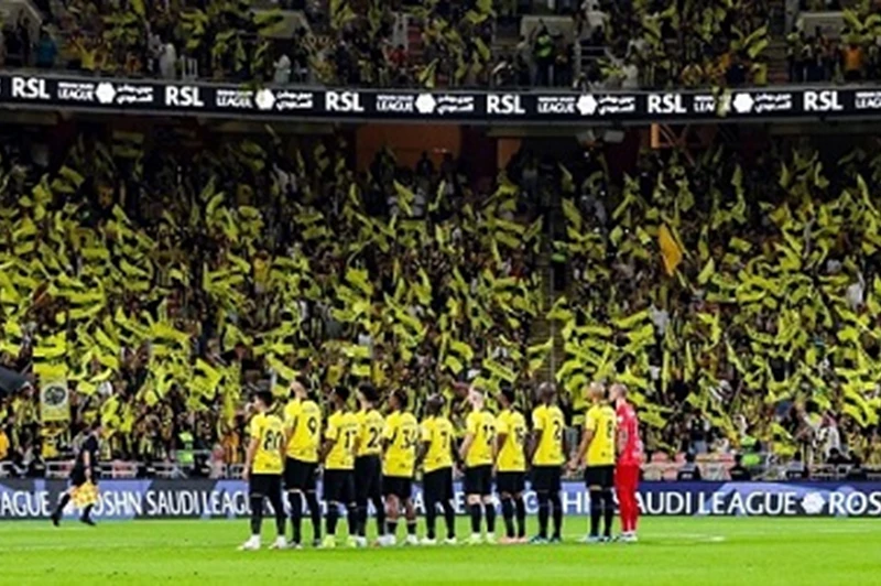 صدمة +90.. اتحاد جدة يسقط في فخ التعادل أمام الأخدود ويعيد الأمل للهلال