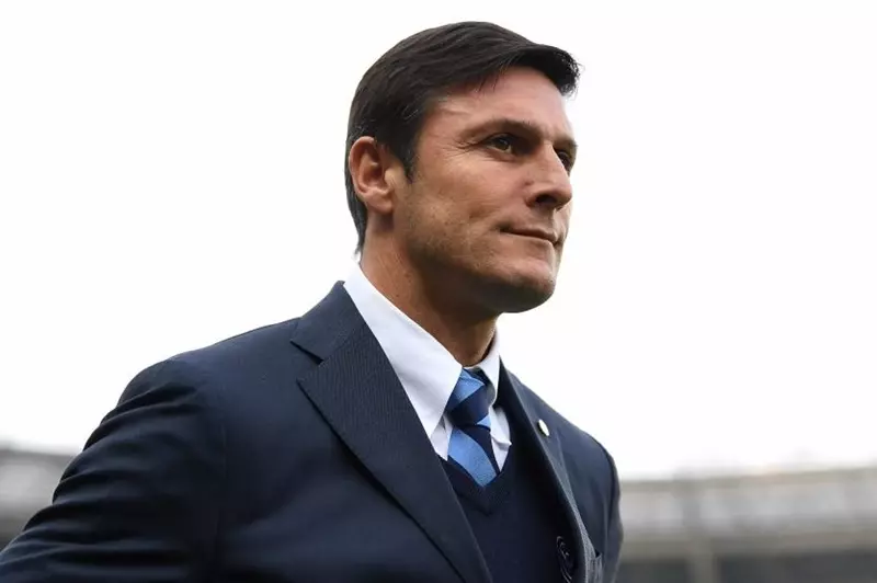 "صفقة إنتر المنتظرة".. توتو سبورت: اجتماع بين زانيتي ووالد نجم كومو