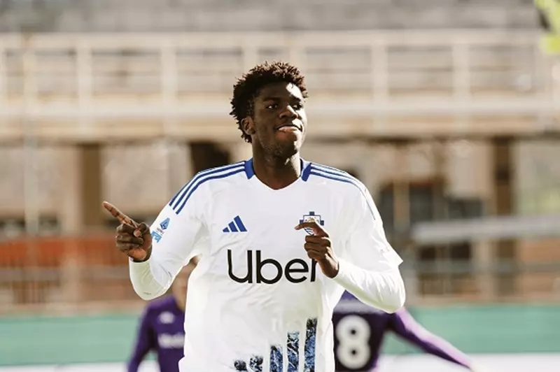 منتخب السنغال يخطف أسان دياو من إسبانيا