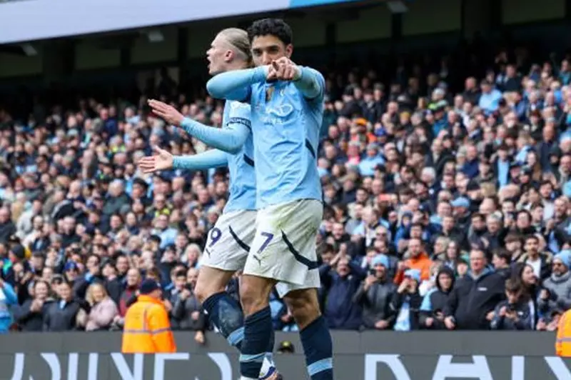 سجل وصنع.. عمر مرموش رجل مباراة مانشستر سيتي وبرايتون في الدوري الإنجليزي