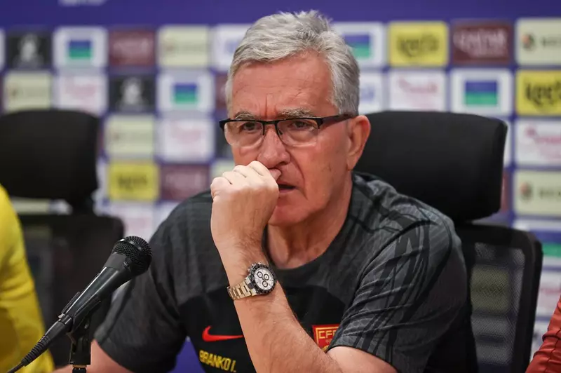 مدرب الصين: استعدينا جيدًا لمواجهة السعودية.. وهذا ما يميز رينارد عن مانشيني