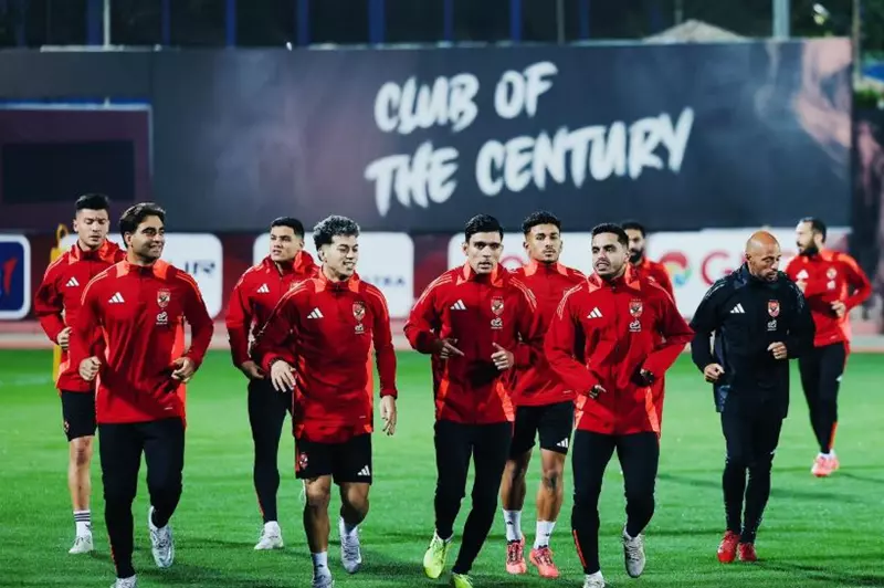 بمشاركة بنشرقي وإمام عاشور.. كولر يقود مران الأهلي استعدادًا لمواجهة طلائع الجيش