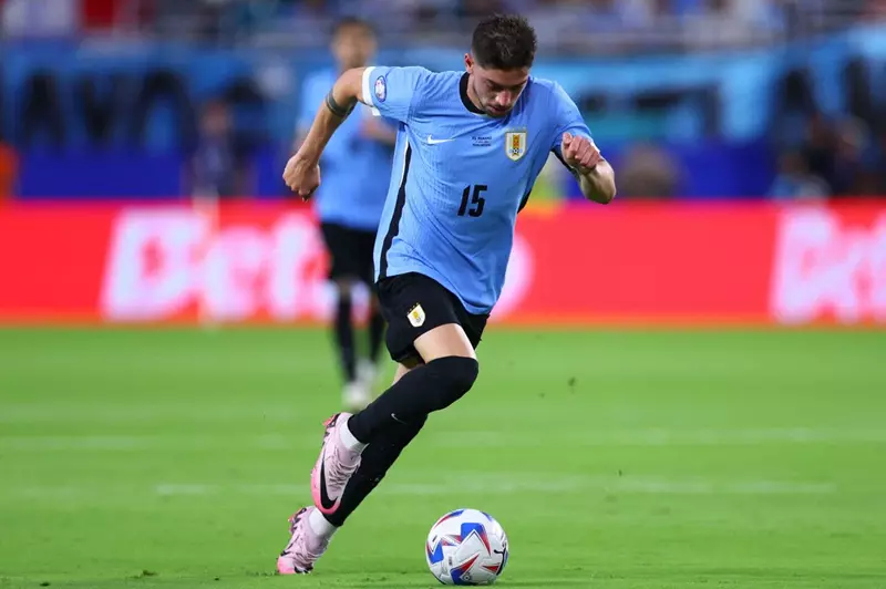 ريليفو: إصابة أوتار الركبة تؤرق فالفيردي.. وغضب من استبداله أمام الأرجنتين