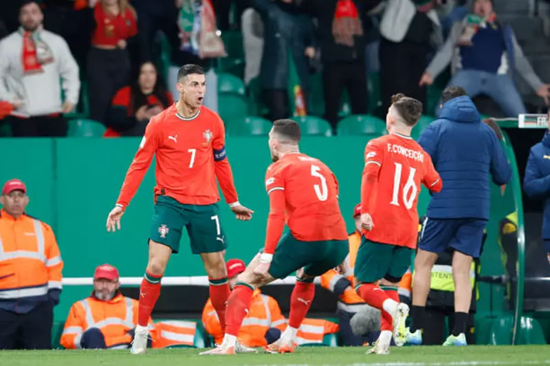 منتخب البرتغال يتأهل لنصف نهائي دوري الأمم الأوروبية بخماسية أمام الدنمارك