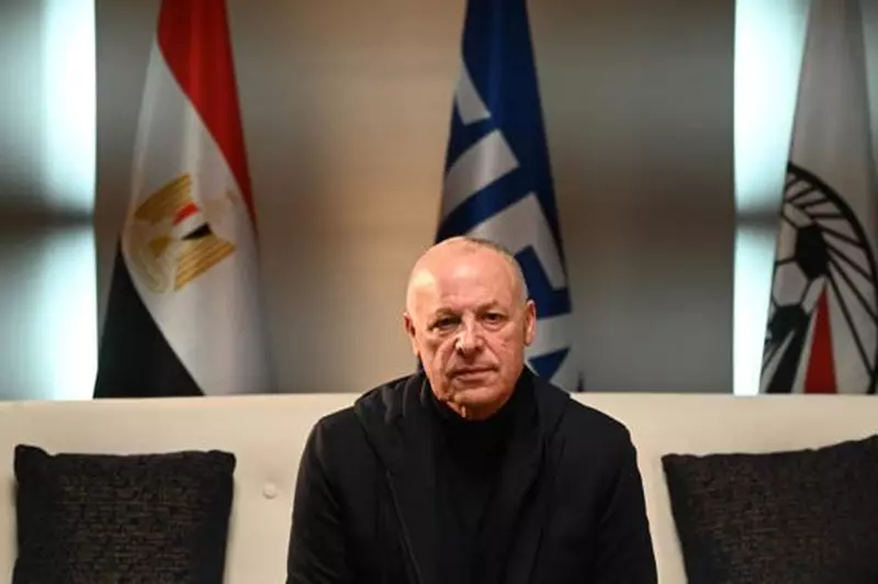 أبو ريدة: أتواجد يوميًا في اتحاد الكرة "لإعادة ترتيب البيت".. وسنتعاقد مع خبير أجنبي لتدريب الناشئين