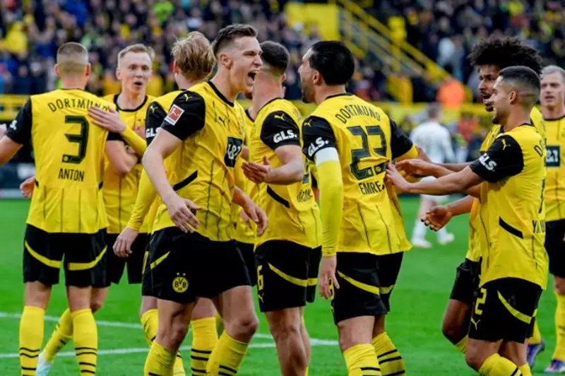 الدوري الألماني.. بوروسيا دورتموند يفوز يتخطى ماينز