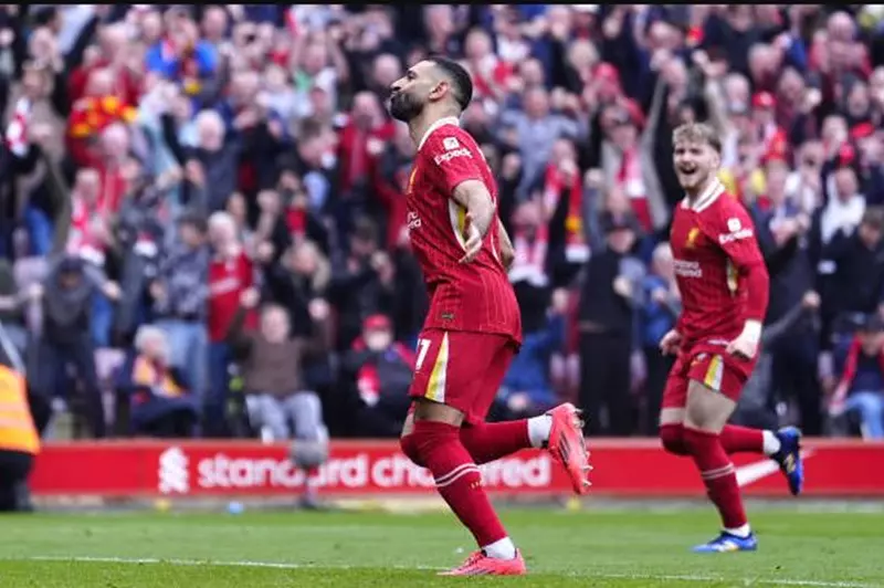 الزحف نحو اللقب مستمر.. ليفربول يفوز على ساوثامبتون في ليلة تاريخية لصلاح