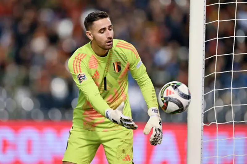 حارس بلجيكا يعلن اعتزاله بسبب عودة كورتوا