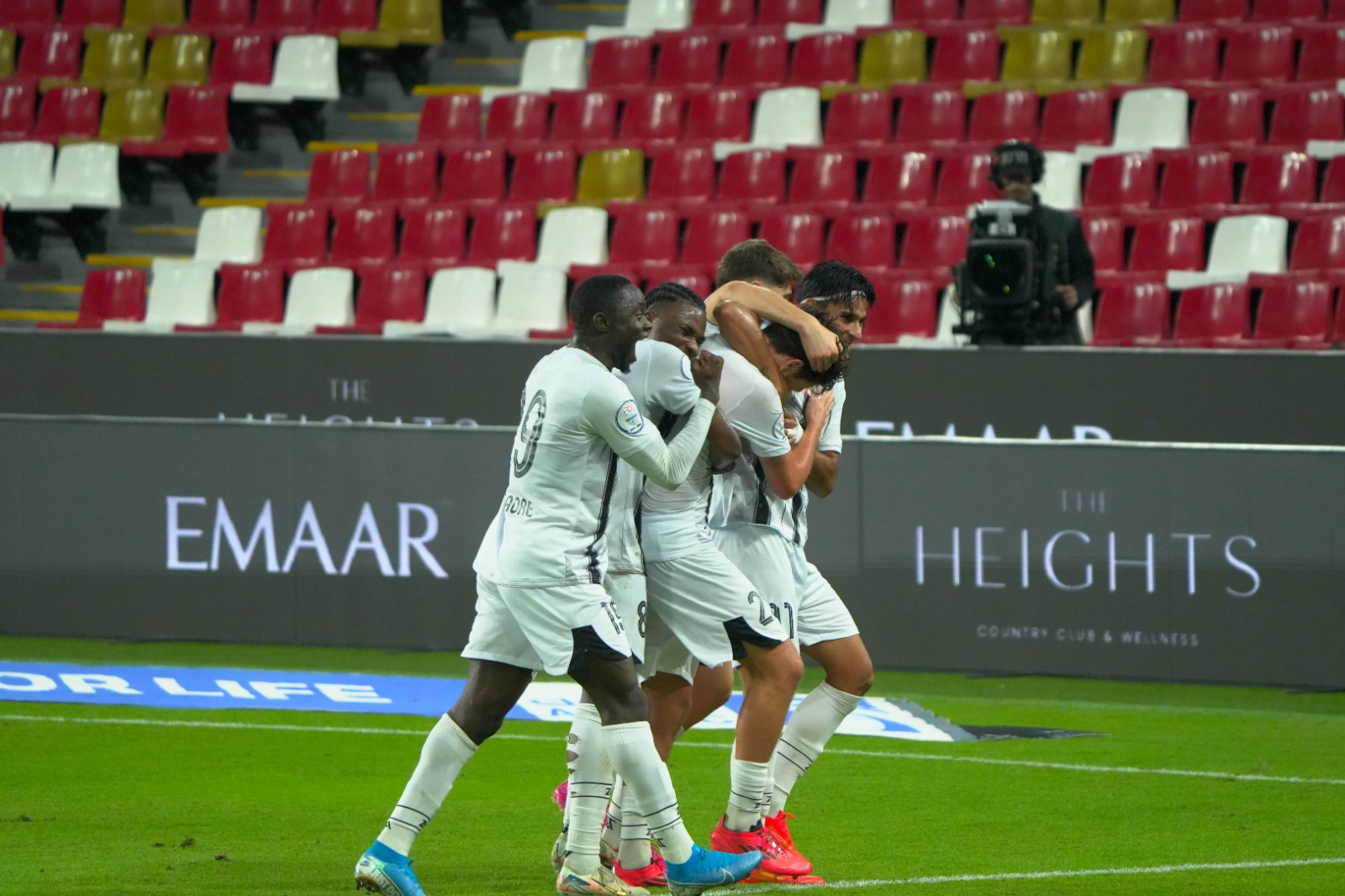 ماكينة أهداف متحركة – نجم الجزيرة الإماراتي مطلوب في دينامو زغرب الكرواتي