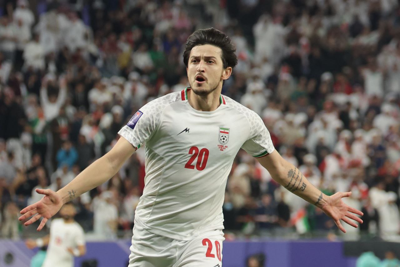 بعد هدفه بشباك الإمارات- سردار أزمون يقترب من رقم علي دائي الأسطوري