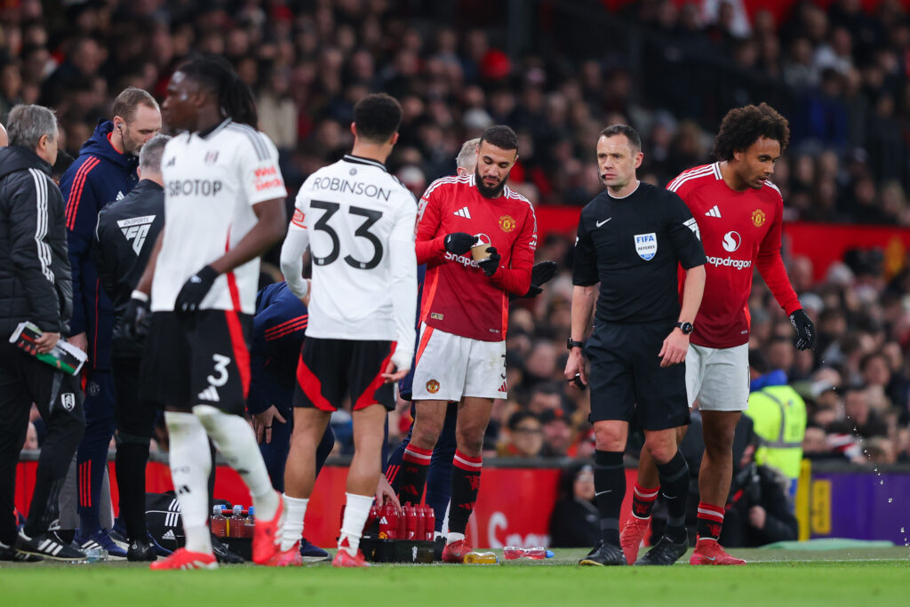 إفطار مزراوي يوقف مباراة مانشستر يونايتد ضد فولهام