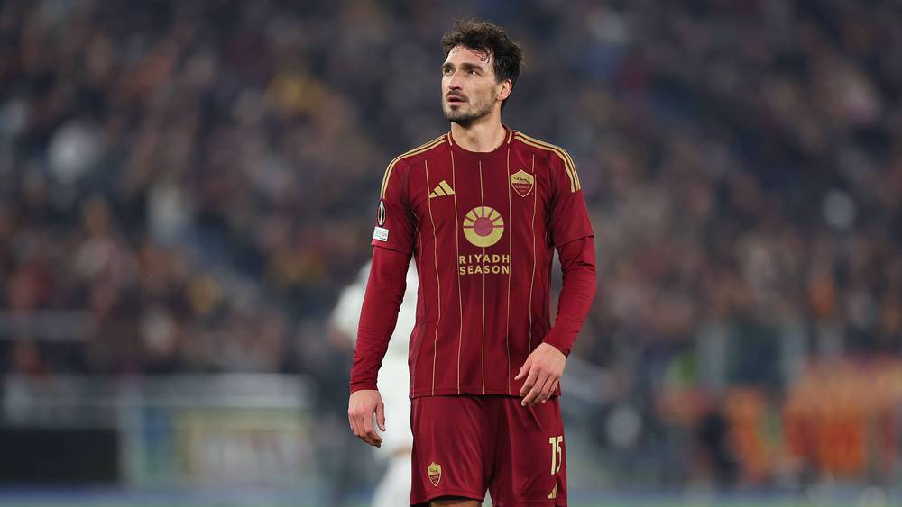 الألماني ماتس هوملز ، ، ،