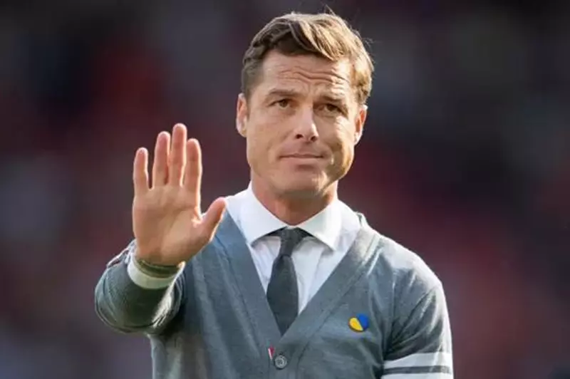 سكوت باركر.. مهندس الصعود وصائد المجد في التشامبيونشيب