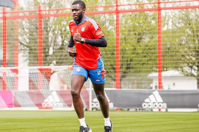 "شارك في تمارين الجري".. بايرن يعلن اقتراب أوباميكانو من العودة للملاعب