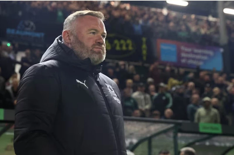 بعد 4 أشهر من إقالته.. روني على أبواب العودة للتدريب