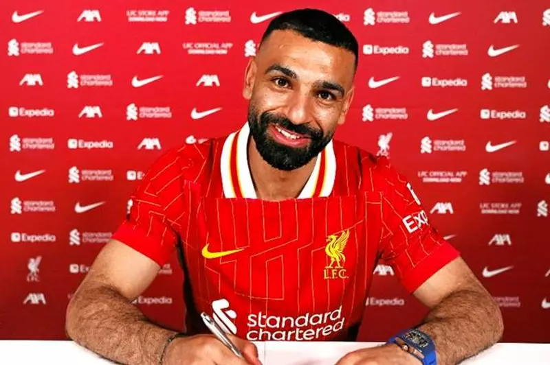 رسميًا.. التاريخ لن يقف عند هذا الحد.. ليفربول يجدد تعاقد محمد صلاح