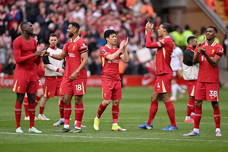 يمكنه التتويج دون أي فوز.. ماذا يحتاج ليفربول لحسم لقب الدوري الإنجليزي؟